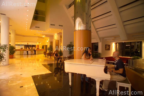 La Mer Hotel 5